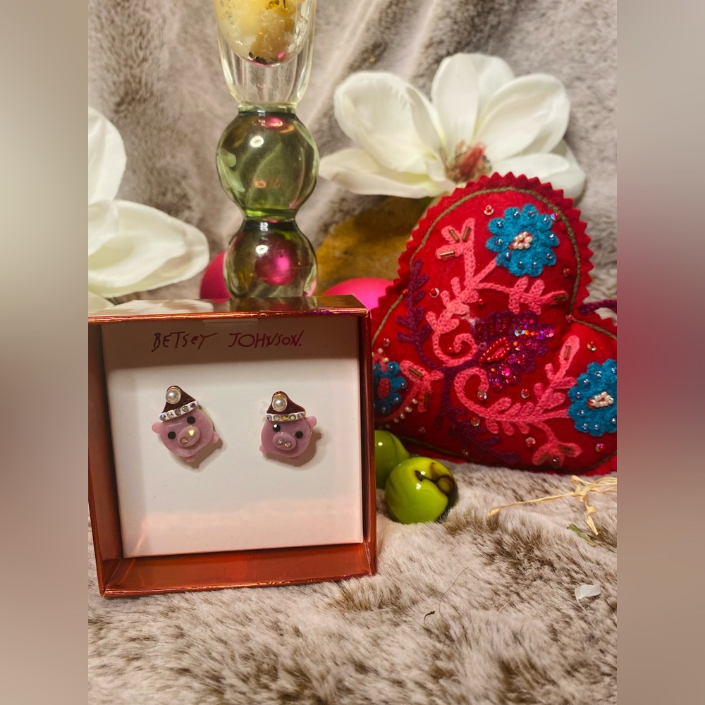 Betsey Johnson Christmas Pig Stud Earrings
